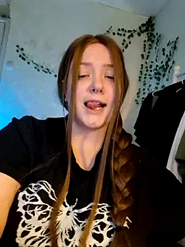 Snapshot of Sophia_Edwards chatting on 04/06/26, 12:08 Sophia Edwards online show from 04/06/26, 12:08