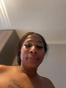 CurvyDesire1 online show from 05/03/26, 02:34