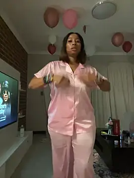 CurvyDesire1 online show from 05/08/26, 09:09
