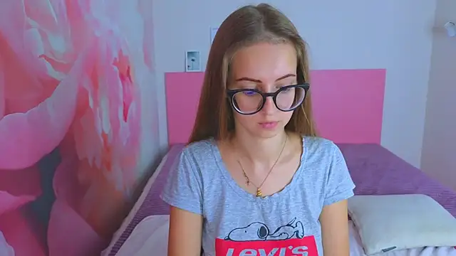 AliceAdams online show from 10/24/25, 06:43