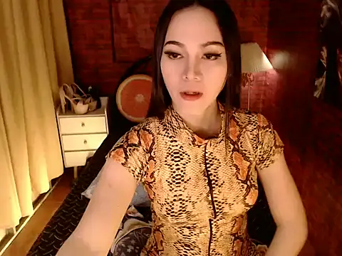 Yoshidashemale online show from 11/15/25, 11:40