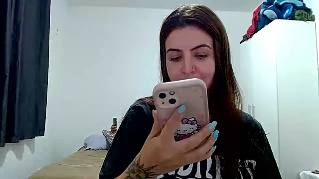 Snapshot of chelbyy chatting on 01/13/26, 03:23 chelbyy online show from 01/13/26, 03:23