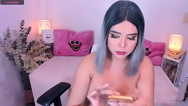 Snapshot of AmazingDREAMGirl chatting on 09/18/25, 11:56 AmazingDREAMGirl online show from 09/18/25, 11:56