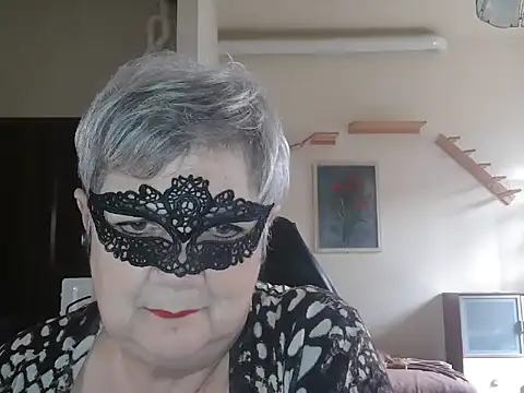 Snapshot of simona60 chatting on 04/14/26, 01:17 simona60 online show from 04/14/26, 01:17