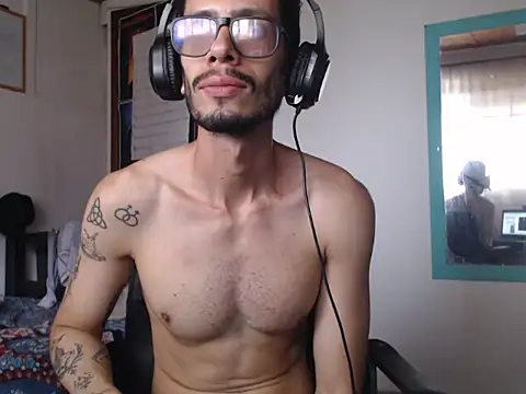 alisterxxx online show from 05/28/26, 04:04