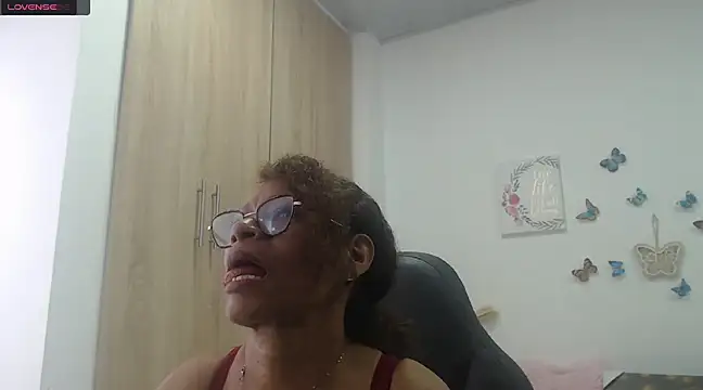 BustyMilf  online show from 03/01/25, 12:23