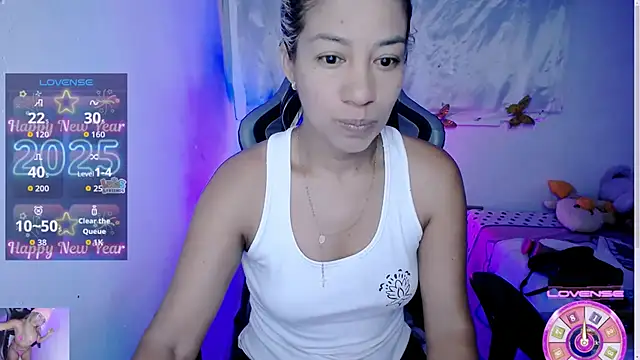 ninatiny online show from 12/02/25, 10:53