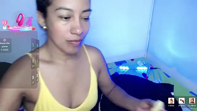 ninatiny online show from 06/16/26, 11:24