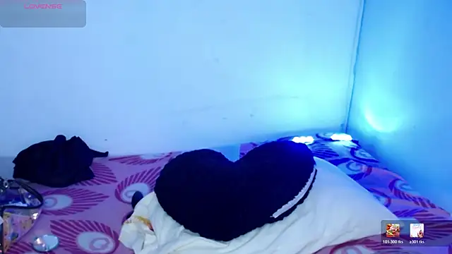ninatiny online show from 06/26/26, 11:03