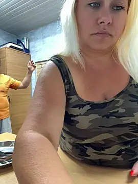 SabinaSweety online show from 06/17/26, 11:12