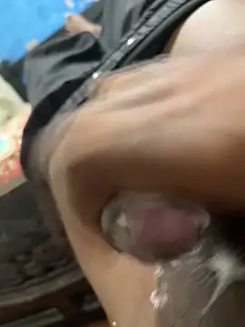 Snapshot of elnegro_696 chatting on 09/23/25, 10:02 elnegro 696 online show from 09/23/25, 10:02