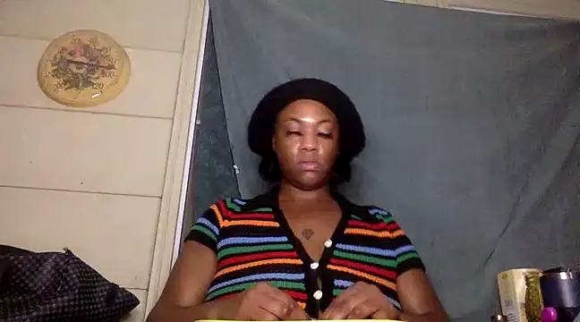 Snapshot of AlexaTheSlut chatting on 12/11/24, 02:19 AlexaTheSlut online show from 12/11/24, 02:19