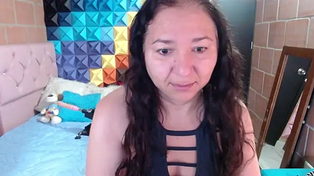 katifoxx online show from 02/17/25, 02:48