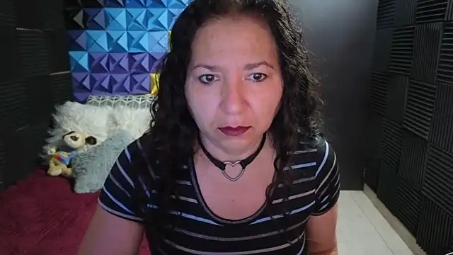 katifoxx online show from 11/24/25, 04:07