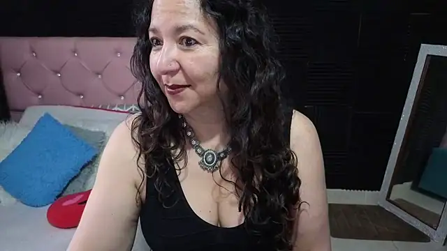 katifoxx online show from 04/28/26, 02:55