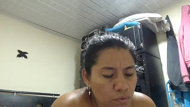 adrixxx38 online show from 05/15/26, 07:48