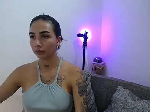 Snapshot of Allyson_Smith chatting on 01/26/25, 12:58 Allyson Smith online show from 01/26/25, 12:58