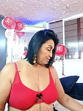 Snapshot of zullyxhot chatting on 09/17/25, 09:49 zullyxhot online show from 09/17/25, 09:49