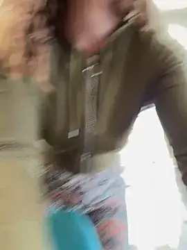 Clara-xoxo online show from 03/17/25, 01:29