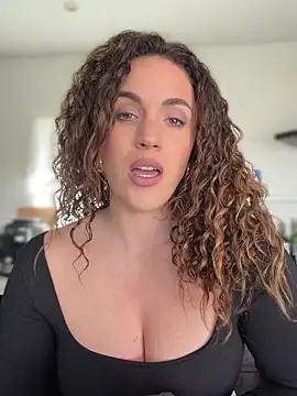 Clara-xoxo online show from 03/12/26, 09:04