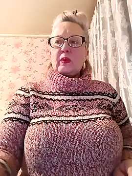 Snapshot of Cerd_Ayaz chatting on 01/06/26, 10:45 Cerd Ayaz online show from 01/06/26, 10:45