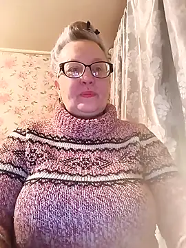 Snapshot of Cerd_Ayaz chatting on 03/11/26, 10:38 Cerd Ayaz online show from 03/11/26, 10:38