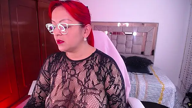 salomecastro  online show from 10/19/25, 03:34