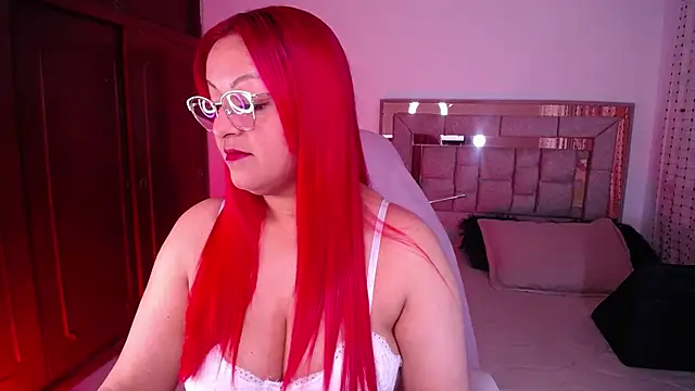 salomecastro  online show from 02/03/26, 03:37