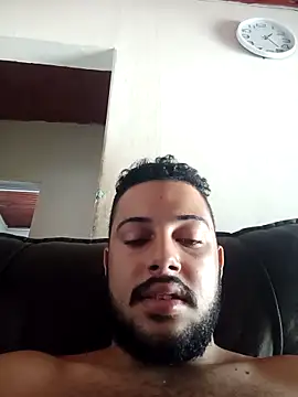 Snapshot of AzureKnee chatting on 04/11/26, 04:22 AzureKnee online show from 04/11/26, 04:22
