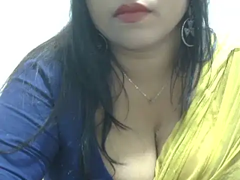 Snapshot of ROSEE_MERRYYYY chatting on 12/30/24, 07:37 ROSEE MERRYYYY online show from 12/30/24, 07:37