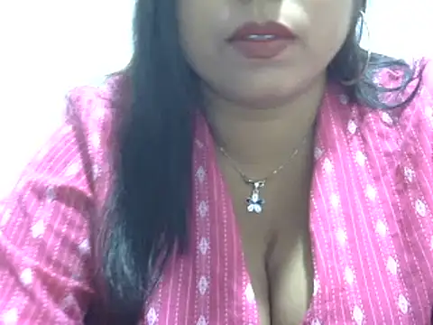 Snapshot of ROSEE_MERRYYYY chatting on 01/06/25, 05:27 ROSEE MERRYYYY online show from 01/06/25, 05:27