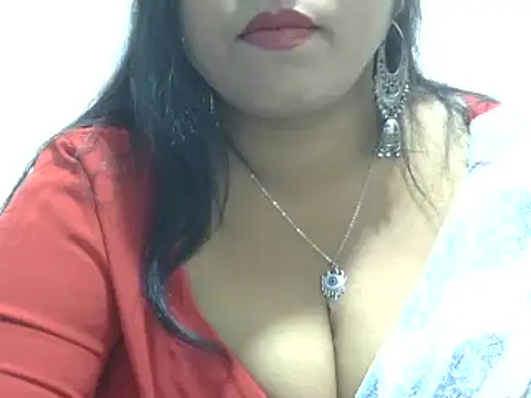 Snapshot of ROSEE_MERRYYYY chatting on 01/21/25, 10:52 ROSEE MERRYYYY online show from 01/21/25, 10:52