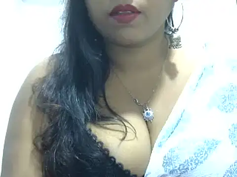 Snapshot of ROSEE_MERRYYYY chatting on 03/19/25, 05:28 ROSEE MERRYYYY online show from 03/19/25, 05:28