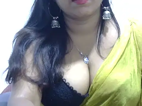 Snapshot of ROSEE_MERRYYYY chatting on 03/21/25, 05:45 ROSEE MERRYYYY online show from 03/21/25, 05:45