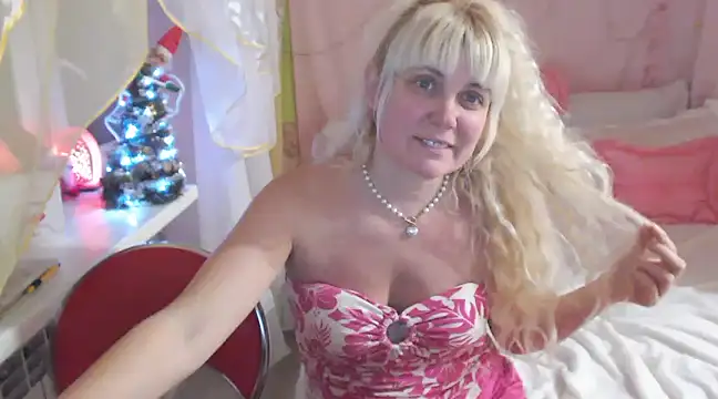 SunnySylvia online show from 12/27/24, 05:37