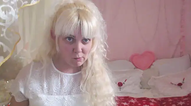 SunnySylvia online show from 01/05/25, 04:06