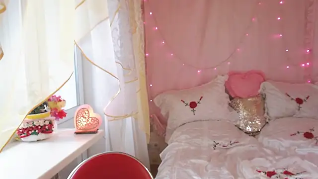 SunnySylvia online show from 03/19/26, 07:12