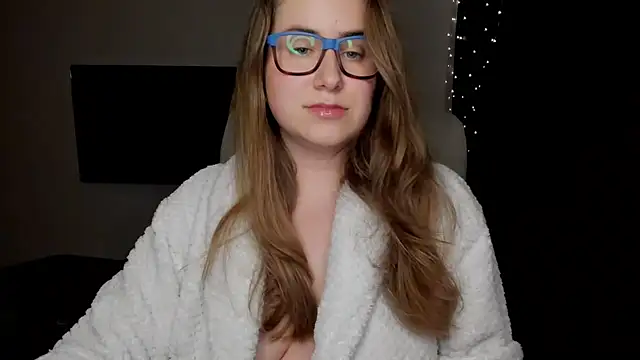 SeasonalSomeone online show from 10/26/25, 10:36