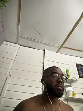 Snapshot of livepro chatting on 03/07/26, 05:48 livepro online show from 03/07/26, 05:48