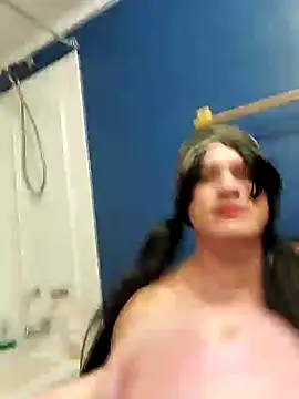 MaddyC6992 online show from 12/30/24, 09:27