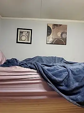 MaddyC6992 online show from 03/01/25, 06:46