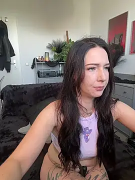 Trixie-Tainted online show from 06/08/26, 12:16