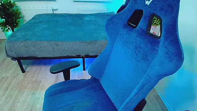 CranberryHot online show from 10/26/25, 02:01