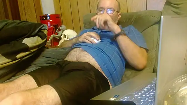 snickers1 online show from 10/11/25, 03:39