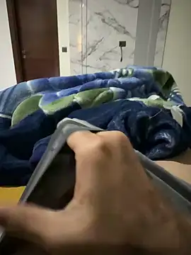 Snapshot of arju9699 chatting on 12/04/24, 05:44 arju9699 online show from 12/04/24, 05:44