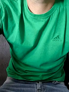 Snapshot of Leo_Big chatting on 12/01/25, 11:48 Leo Big online show from 12/01/25, 11:48