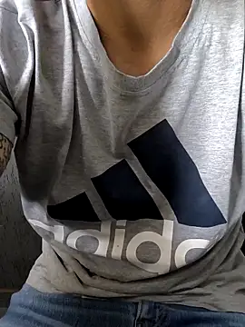 Snapshot of Leo_Big chatting on 12/02/25, 11:59 Leo Big online show from 12/02/25, 11:59