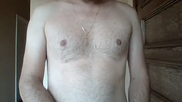 Snapshot of Leo_Big chatting on 12/04/25, 10:13 Leo Big online show from 12/04/25, 10:13