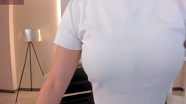 Snapshot of MorganHicks chatting on 02/04/25, 07:00 MorganHicks online show from 02/04/25, 07:00