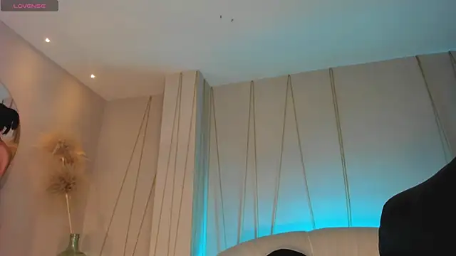 Snapshot of MorganHicks chatting on 02/09/25, 10:53 MorganHicks online show from 02/09/25, 10:53